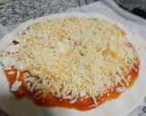 Foto del paso 1 de la receta: Pizza de tomate, jamón serrano y piña