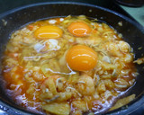 Foto del paso 2 de la receta: Revuelto de patata con gulas