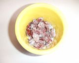 Foto del paso 4 de la receta: Magdalenas de maicena con arándanos rojos