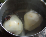 Foto del paso 3 de la receta: Peras con chocolate al aroma de ron y vainilla