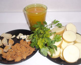 Foto del paso 1 de la receta: Salmón entero con almendras y patatas