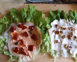 Foto del paso 7 de la receta: Rollitos de lechuga, jamón y queso