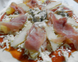 Foto del paso 4 de la receta: Pizza de gorgonzola y jamón con piña