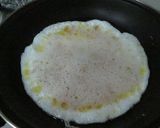 Foto del paso 2 de la receta: Omelette de claras con atún