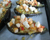 Foto del paso 5 de la receta: Berenjenas rellenas de vegetales y quesos variados