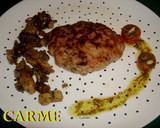 Foto del paso 6 de la receta: Hamburguesa mixta casera con tomatitos al pesto