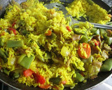 Foto del paso 6 de la receta: Arroz al azafrán con cerdo y verduras