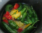 Foto del paso 2 de la receta: Merluza con pimientos fritos
