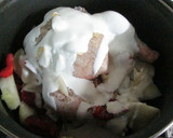 Foto del paso 3 de la receta: Pollo a la crema con verduras y vino rosado