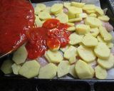 Foto del paso 4 de la receta: Pollo y patatas estofadas al horno
