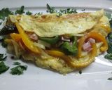 Foto del paso 7 de la receta: Omelette con pimientos, cebolla y jamón york