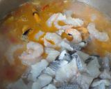 Foto del paso 5 de la receta: Marmitako de sargo, langostinos y mejillones