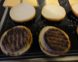 Foto del paso 3 de la receta: Hamburguesa de ternera y piña
