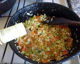 Foto del paso 3 de la receta: Pollo con salsa de crema y verdeo