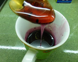 Foto del paso 2 de la receta: Copa de crema y nata con fresas y moras