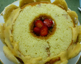 Foto del paso 3 de la receta: Tarta de nata, crema, fresas y moras