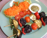 Foto del paso 9 de la receta: Brochetas de morcilla con verduras