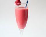 Foto del paso 4 de la receta: Batido de fresas con yogurt
