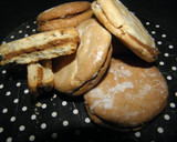 Foto del paso 3 de la receta: Alfajores cordobeses con relleno dulce de leche y dulce de fruta
