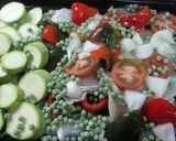Foto del paso 2 de la receta: Merluza al horno cubierta de vegetales