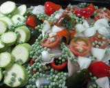 Foto del paso 2 de la receta: Merluza al horno cubierta de vegetales
