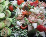 Foto del paso 3 de la receta: Merluza al horno cubierta de vegetales