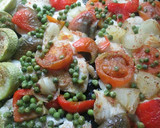 Foto del paso 4 de la receta: Merluza al horno cubierta de vegetales