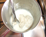 Foto del paso 3 de la receta: Macedonia de frutas frescas con salsa de chocolate blanco