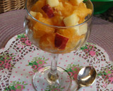 Foto del paso 5 de la receta: Macedonia de frutas frescas con salsa de chocolate blanco