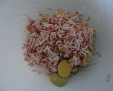 Foto del paso 3 de la receta: Huevos rellenos de surimi y gambas
