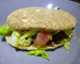Foto del paso 4 de la receta: Bocadillo de rabo de ternera con guarnicion y salsa de yogur