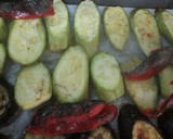 Foto del paso 4 de la receta: Berenjenas y calabacines a la napolitana con queso y pimiento