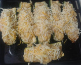 Foto del paso 3 de la receta: Calabacines rellenos con salsa Morney