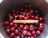 Foto del paso 2 de la receta: Compota de cerezas con helado de vainilla