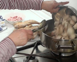 Foto del paso 3 de la receta: Pollos picantones con champiñones