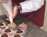 Foto del paso 15 de la receta: Cupcakes de chocolate con buttercream de chocolate