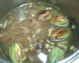 Foto del paso 4 de la receta: Filetes de ternera con alcachofas y guisantes Negré