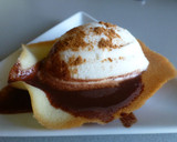 Foto del paso 15 de la receta: Helado de leche merengada con salsa de chocolate