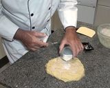 Foto del paso 7 de la receta: Coca de brioche rellena de cabello de ángel