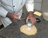 Foto del paso 7 de la receta: Coca de brioche rellena de cabello de ángel