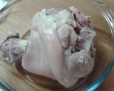 Foto del paso 3 de la receta: Codillo en salmuera con costra picante