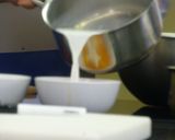 Foto del paso 2 de la receta: Helado de vainilla con salsa toffe