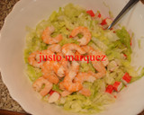 Foto del paso 4 de la receta: Cóctel de gambas y palitos de mar