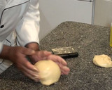 Foto del paso 9 de la receta: Coca de brioche con piñones