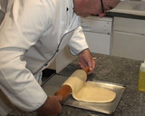 Foto del paso 10 de la receta: Coca de brioche con piñones