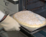 Foto del paso 13 de la receta: Coca de brioche con piñones