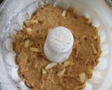 Foto del paso 7 de la receta: Pastel de manzana relleno de queso con cobertura de vainilla