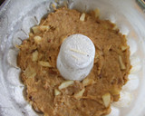 Foto del paso 7 de la receta: Pastel de manzana relleno de queso con cobertura de vainilla