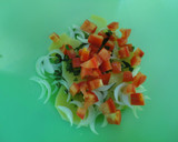 Foto del paso 3 de la receta: Aceitunas con queso mahonés y menta