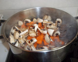 Foto del paso 5 de la receta: Ternera con salsa de verduras y picadillo